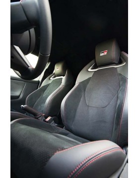 Ταπετσαρία Αυτοκινήτου σε YARIS GR FOUR, ολική επένδυση του εσωτερικού με δέρμα άριστης ποιότητας σε συνδυασμό με alcantara σε μαύρο χρώμα με κόκκινα στοιχεία.